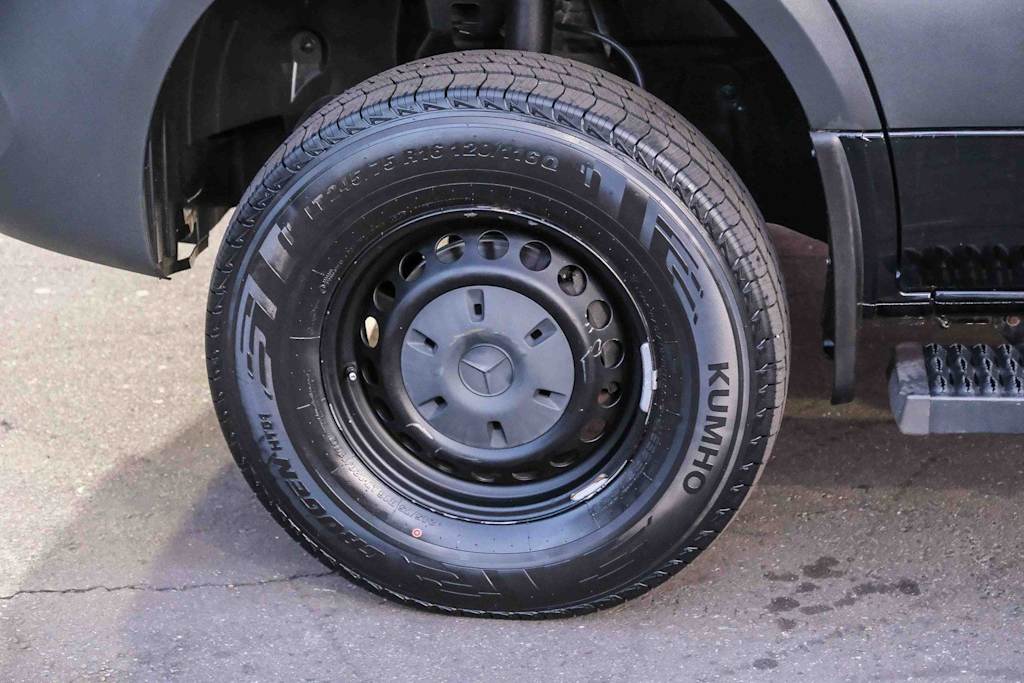 Thumbnail: 2021 Mercedes-Benz Sprinter - 18