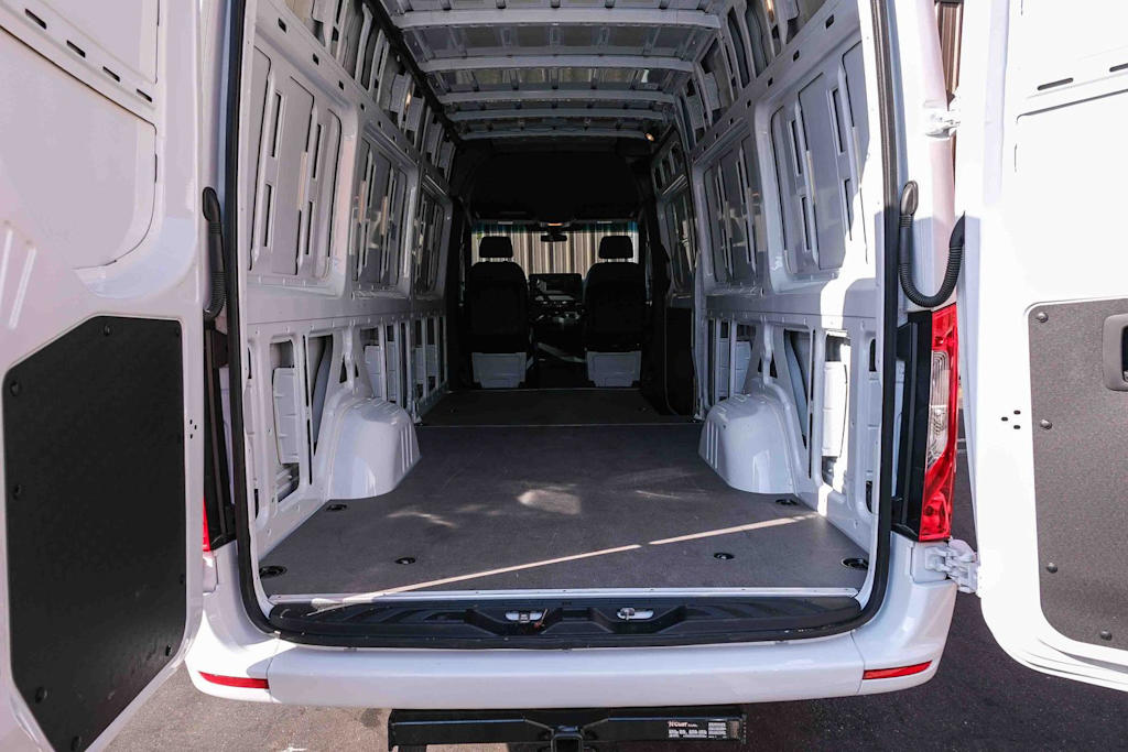 Thumbnail: 2022 Mercedes-Benz Sprinter - 29