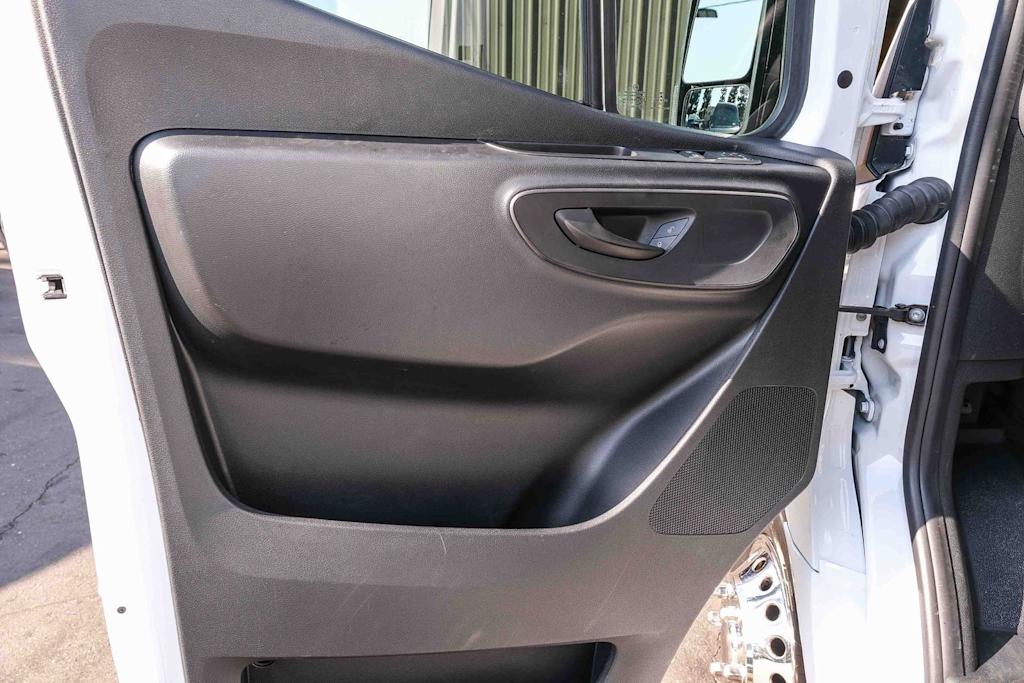 Thumbnail: 2022 Mercedes-Benz Sprinter - 27