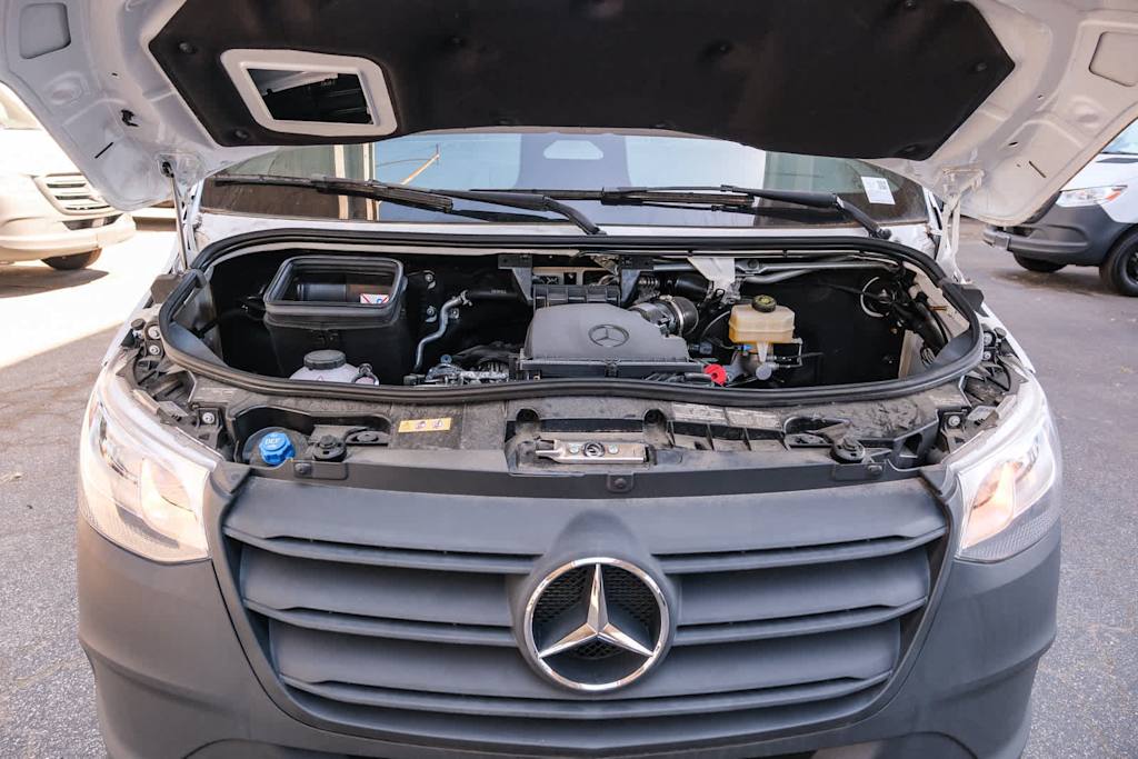 Thumbnail: 2025 Mercedes-Benz Sprinter - 7