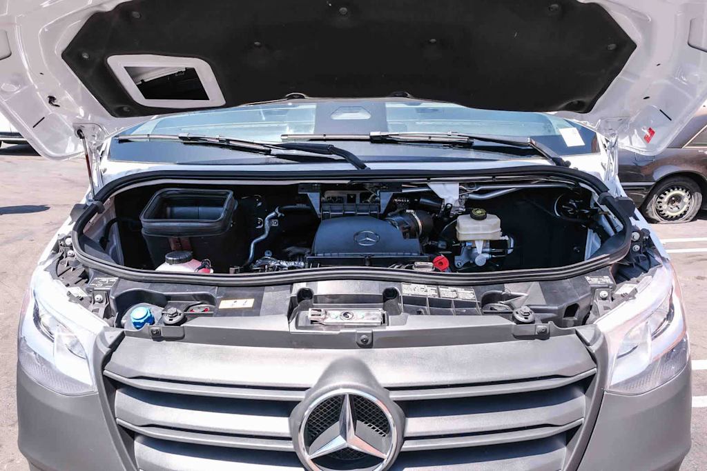Thumbnail: 2025 Mercedes-Benz Sprinter - 7