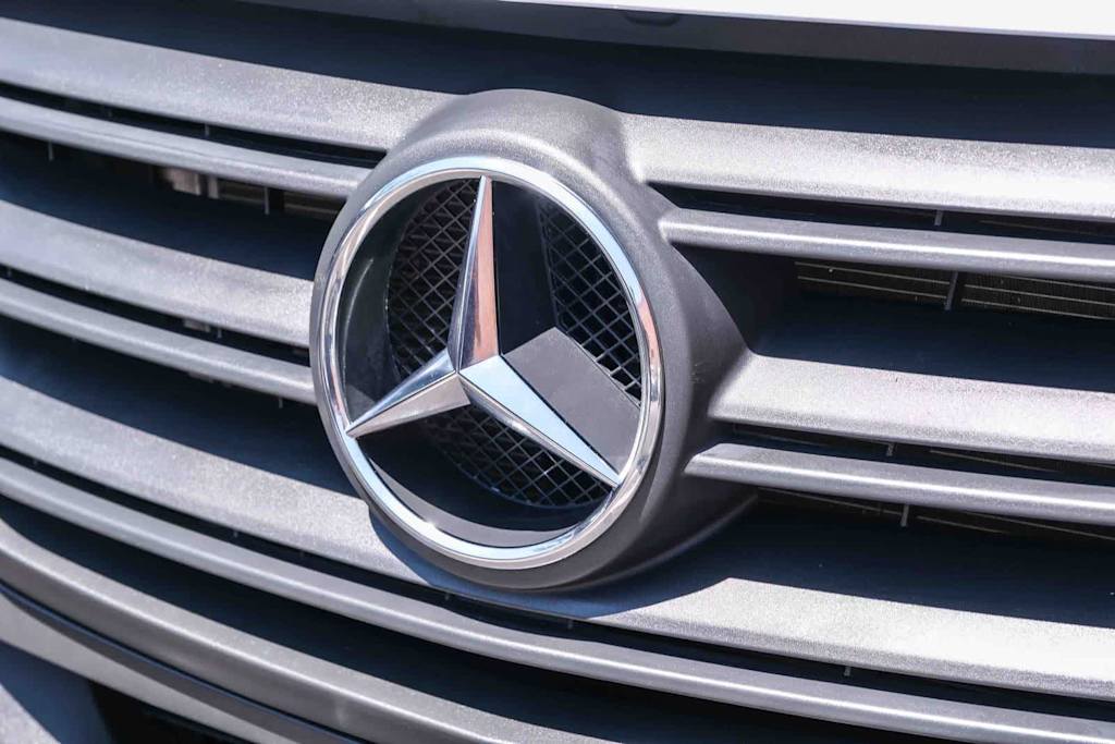 Thumbnail: 2025 Mercedes-Benz Sprinter - 21