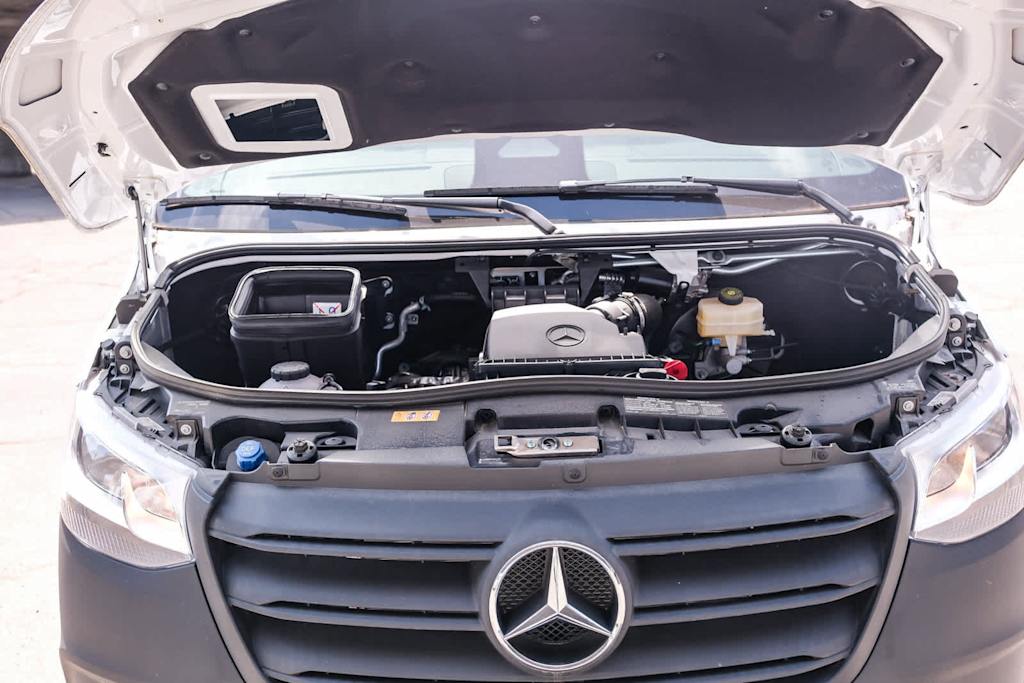 Thumbnail: 2025 Mercedes-Benz Sprinter - 8