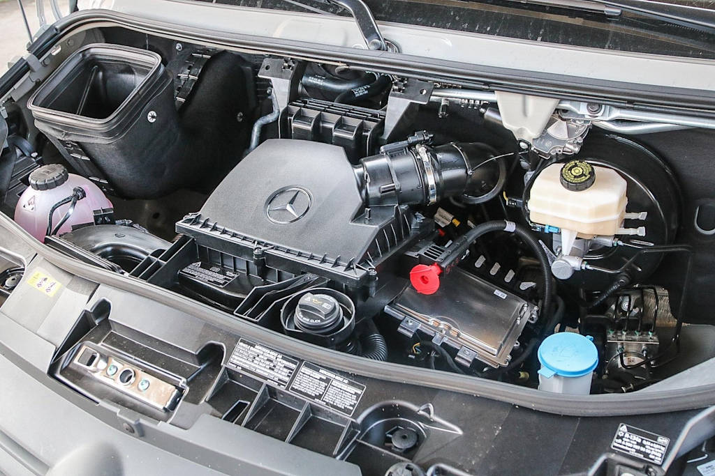 Thumbnail: 2025 Mercedes-Benz Sprinter - 8