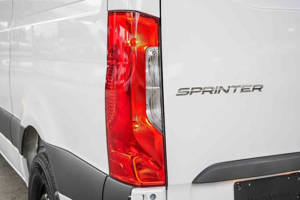 Thumbnail: 2026 Mercedes-Benz Sprinter - 5