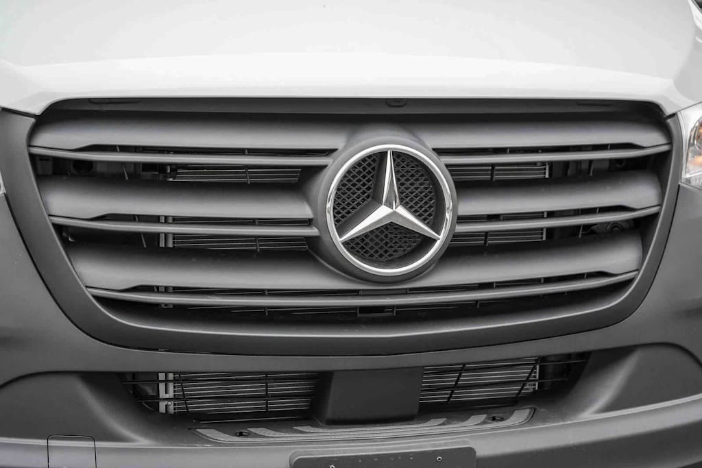 Thumbnail: 2026 Mercedes-Benz Sprinter - 16