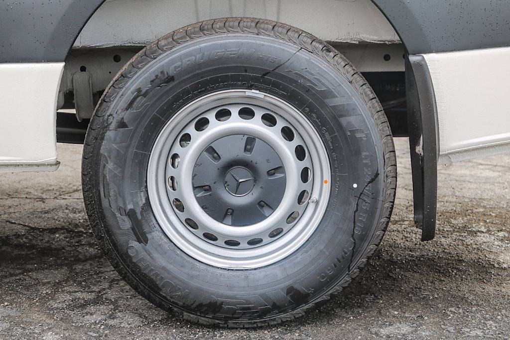 Thumbnail: 2025 Mercedes-Benz Sprinter - 6