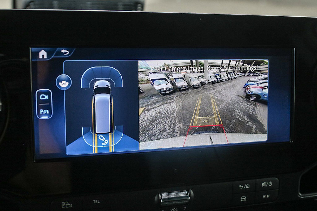 Thumbnail: 2025 Mercedes-Benz Sprinter - 14