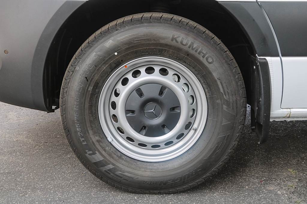 Thumbnail: 2025 Mercedes-Benz Sprinter - 20