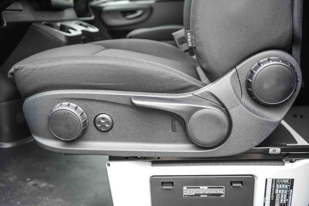 Thumbnail: 2026 Mercedes-Benz Sprinter - 30