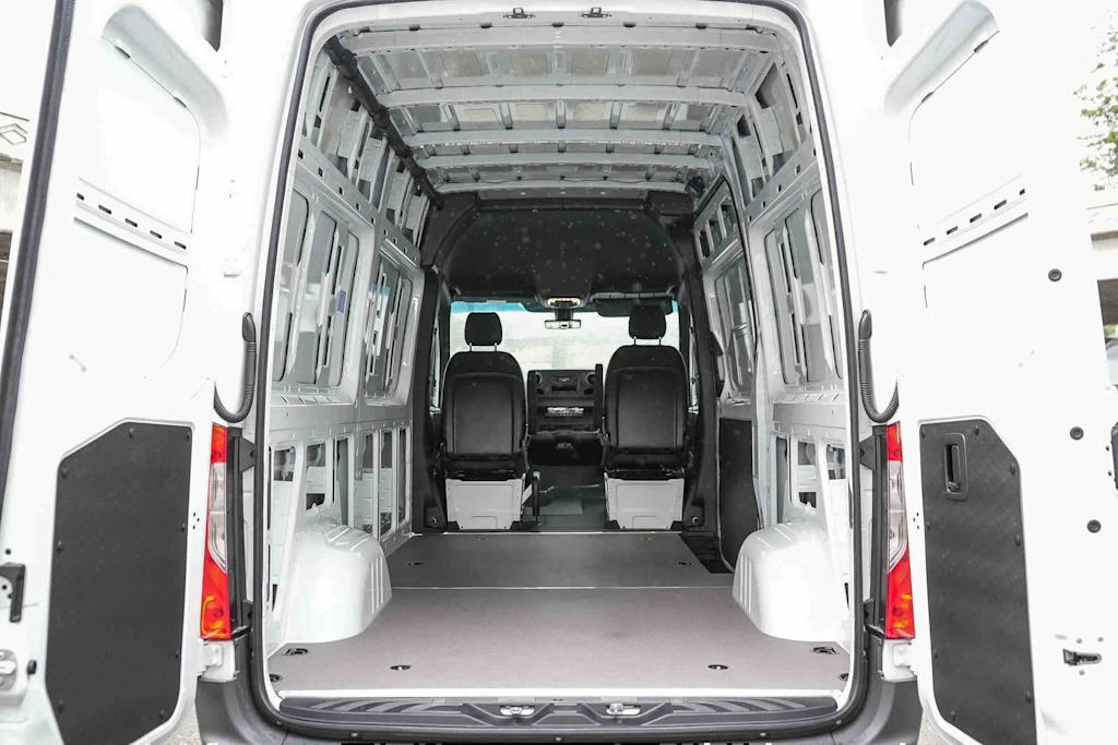 Thumbnail: 2026 Mercedes-Benz Sprinter - 13