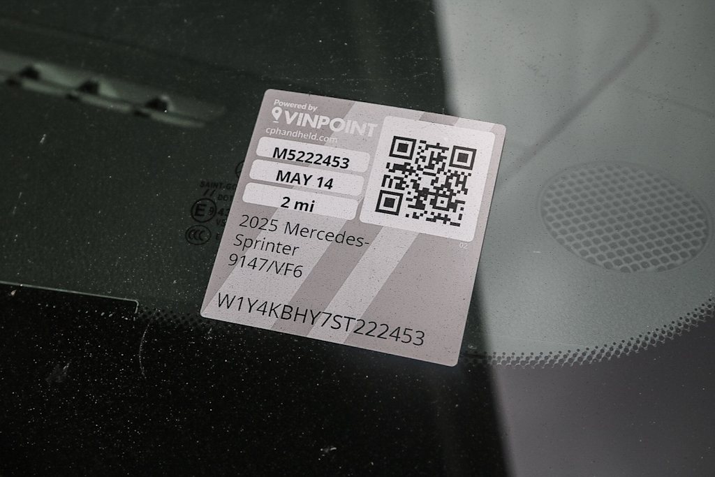 Thumbnail: 2025 Mercedes-Benz Sprinter - 15