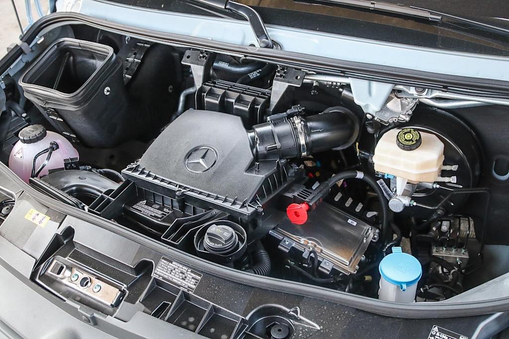 Thumbnail: 2025 Mercedes-Benz Sprinter - 8