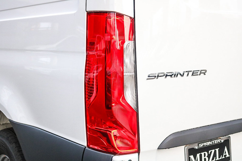 Thumbnail: 2025 Mercedes-Benz Sprinter - 20