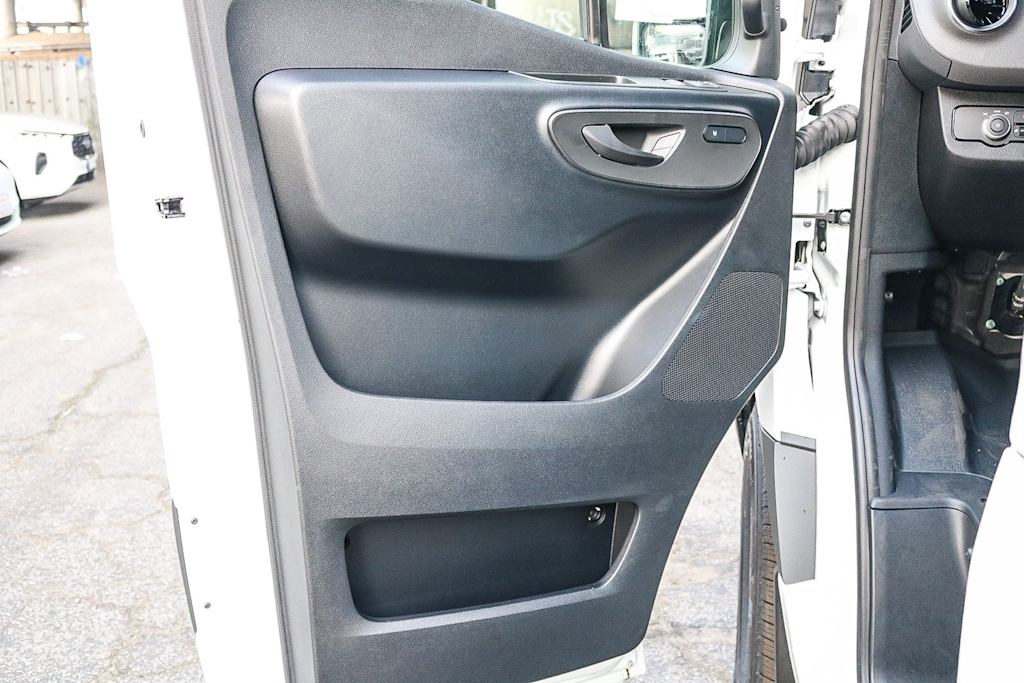 Thumbnail: 2025 Mercedes-Benz Sprinter - 24