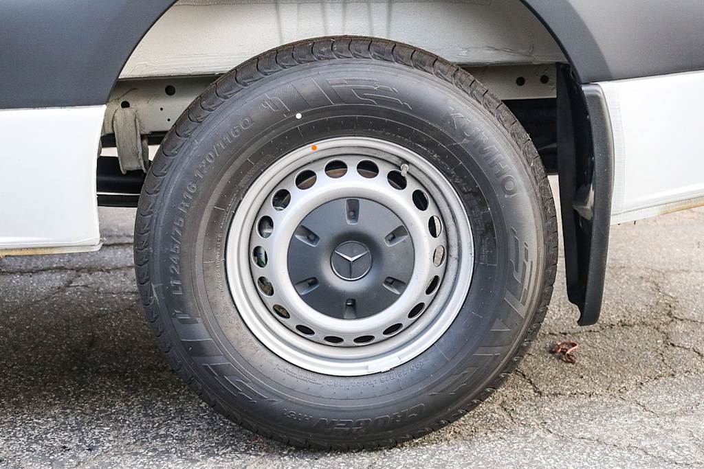 Thumbnail: 2025 Mercedes-Benz Sprinter - 7