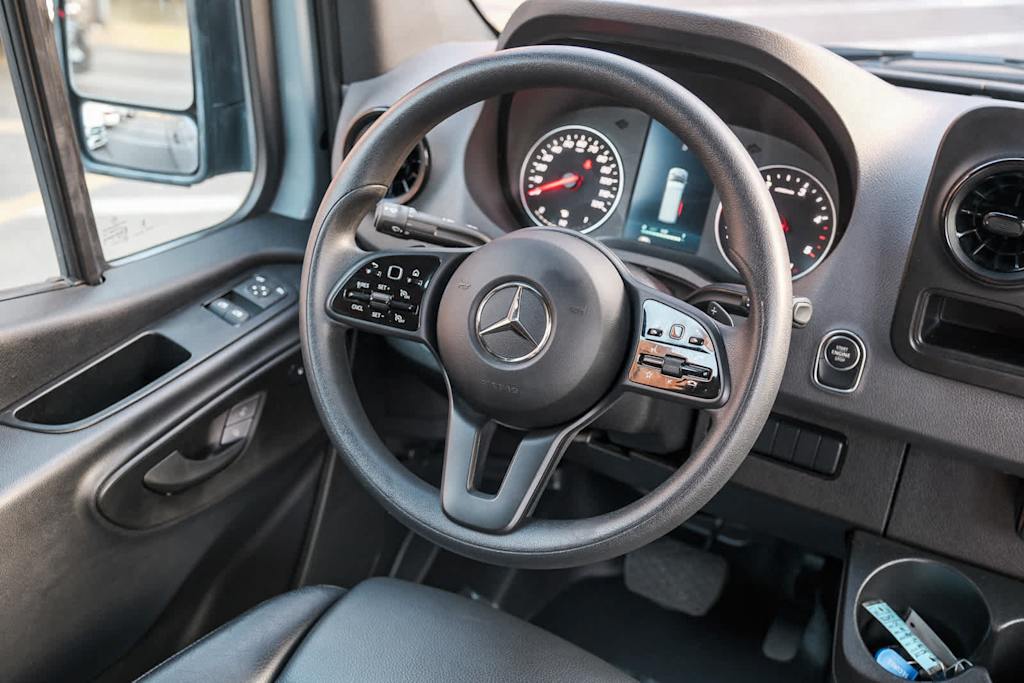 Thumbnail: 2024 Mercedes-Benz Sprinter - 9