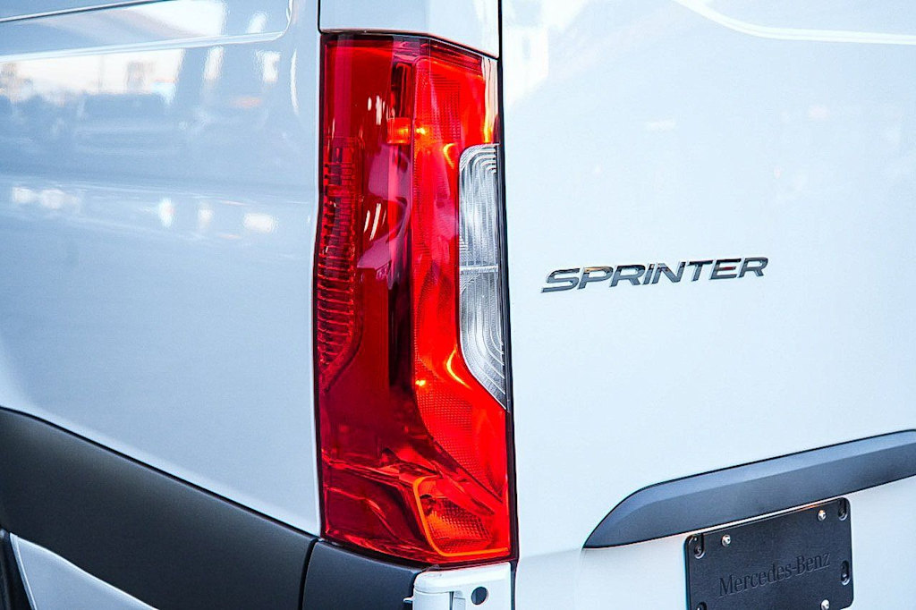 Thumbnail: 2026 Mercedes-Benz Sprinter - 19