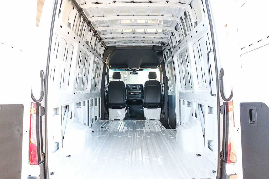 Thumbnail: 2026 Mercedes-Benz Sprinter - 12
