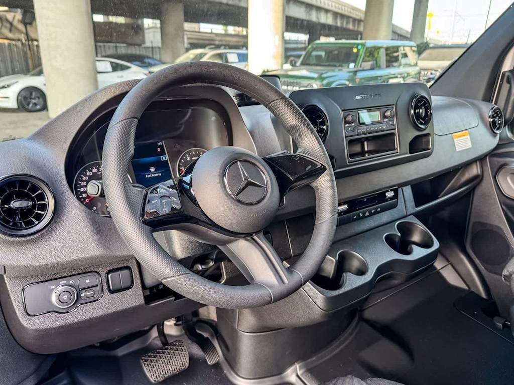 Thumbnail: 2026 Mercedes-Benz Sprinter - 2