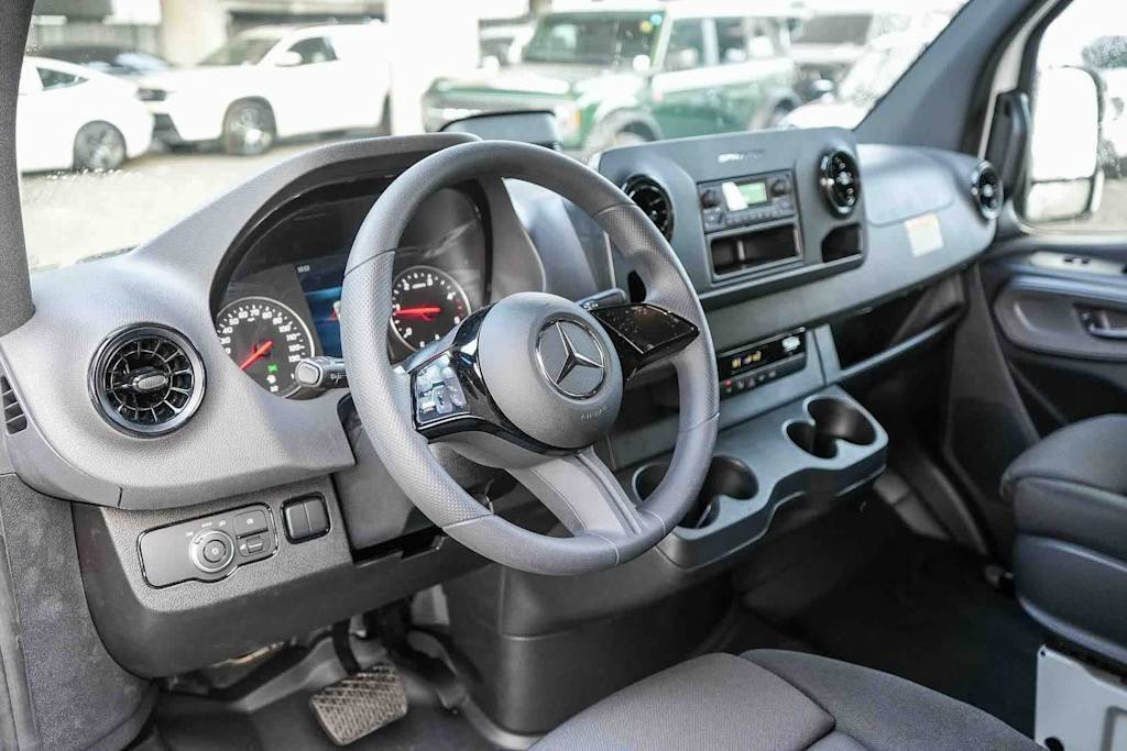 Thumbnail: 2026 Mercedes-Benz Sprinter - 2