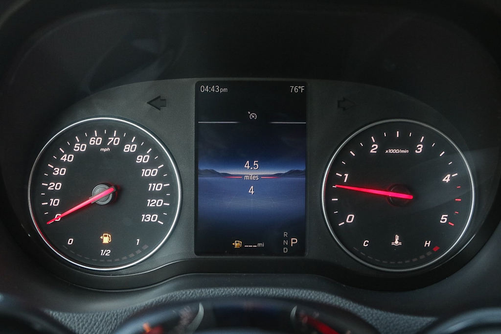 Thumbnail: 2025 Mercedes-Benz Sprinter - 13