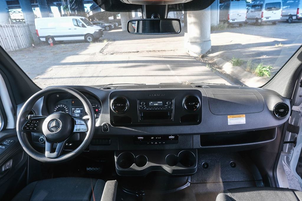 Thumbnail: 2023 Mercedes-Benz Sprinter - 2