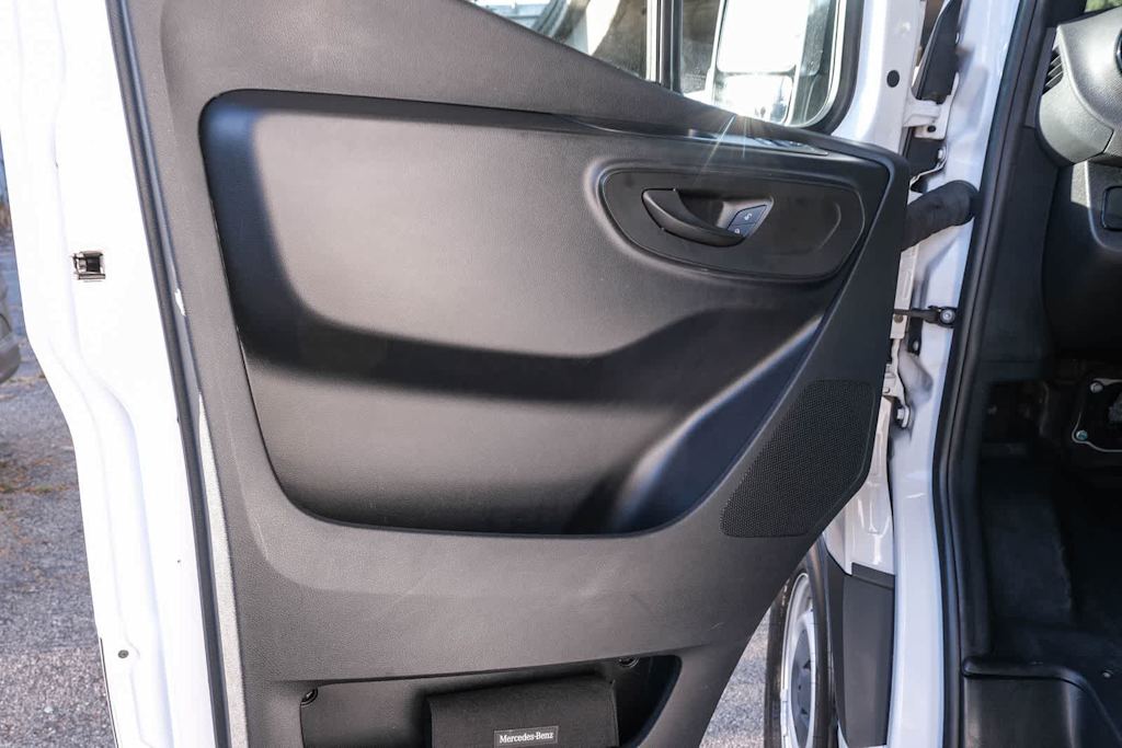Thumbnail: 2023 Mercedes-Benz Sprinter - 26