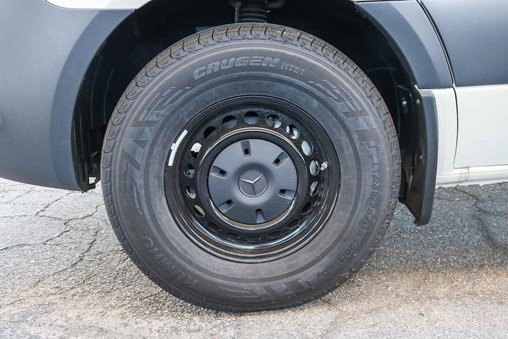 Thumbnail: 2025 Mercedes-Benz Sprinter - 20