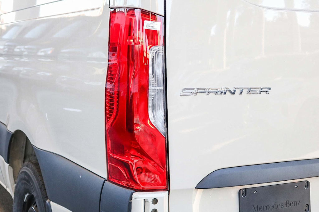 Thumbnail: 2025 Mercedes-Benz Sprinter - 19
