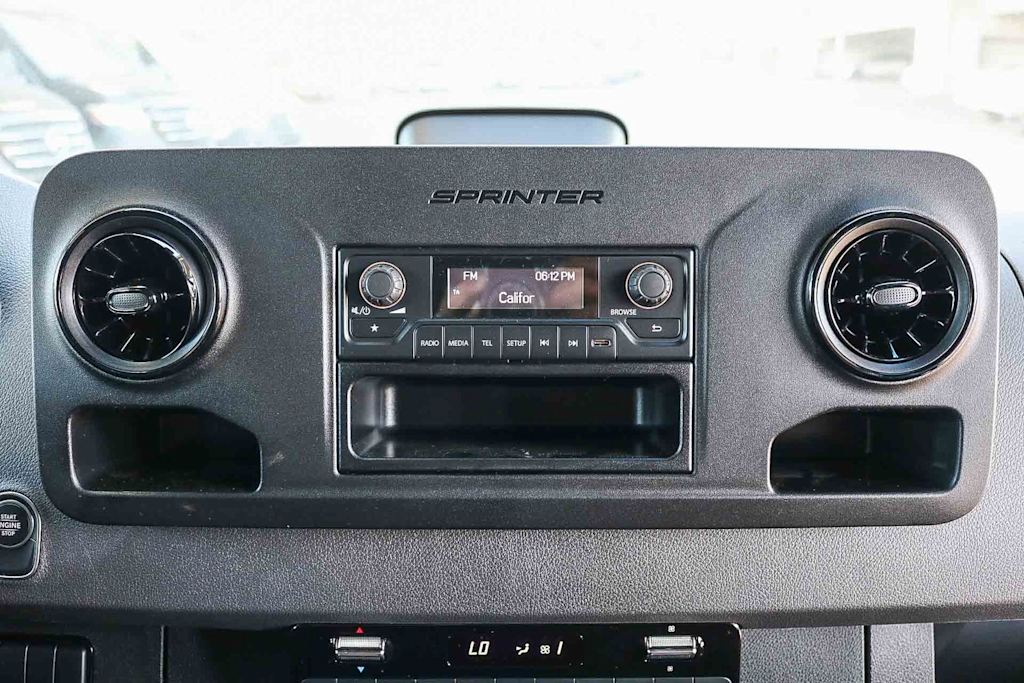 Thumbnail: 2025 Mercedes-Benz Sprinter - 21