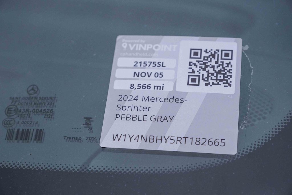 Thumbnail: 2024 Mercedes-Benz Sprinter - 17