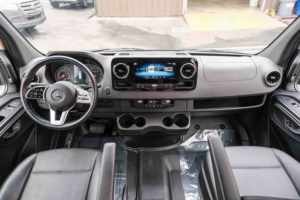 Thumbnail: 2024 Mercedes-Benz Sprinter - 2