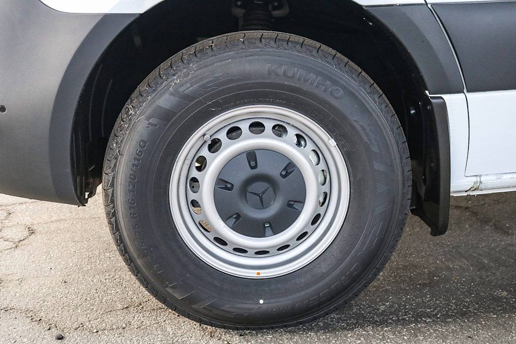 Thumbnail: 2025 Mercedes-Benz Sprinter - 20