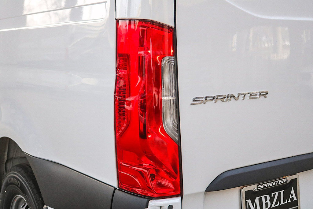 Thumbnail: 2025 Mercedes-Benz Sprinter - 19