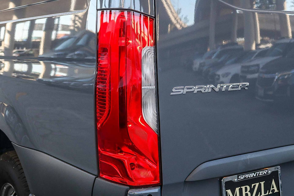 Thumbnail: 2024 Mercedes-Benz Sprinter - 20