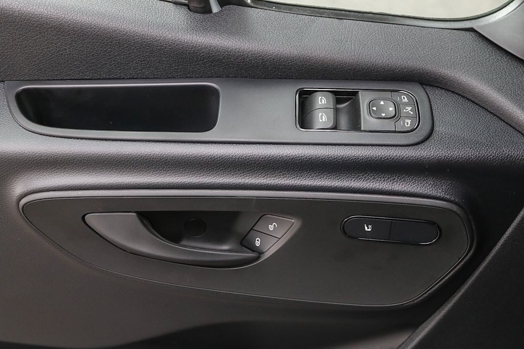 Thumbnail: 2025 Mercedes-Benz Sprinter - 24