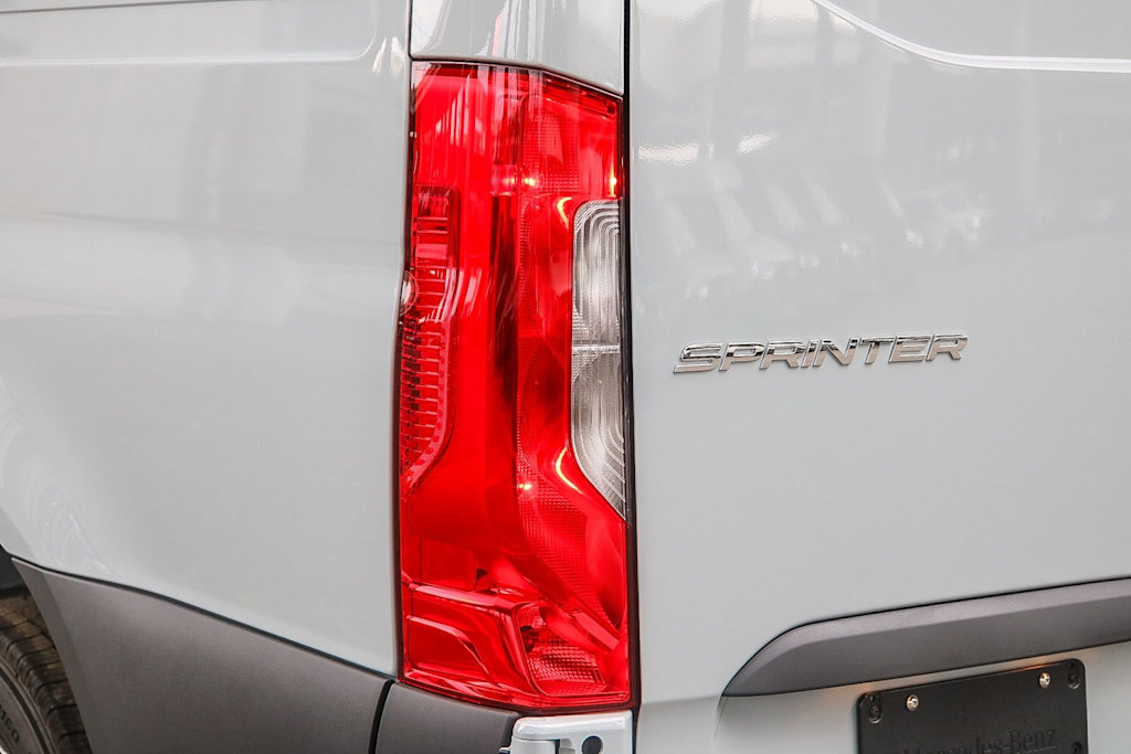 Thumbnail: 2025 Mercedes-Benz Sprinter - 20