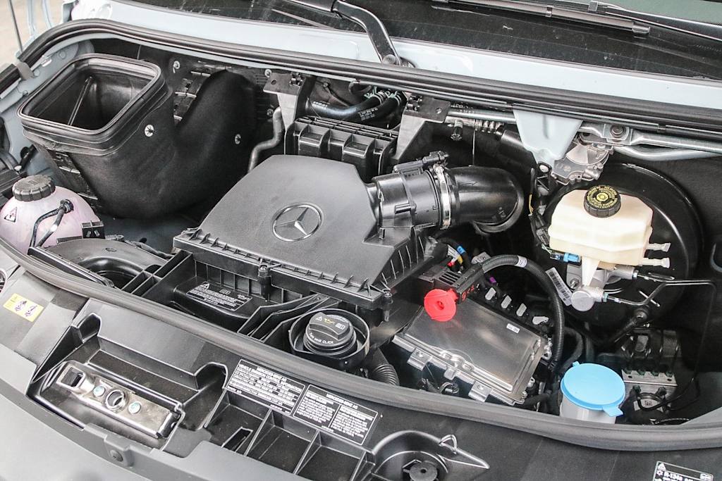 Thumbnail: 2025 Mercedes-Benz Sprinter - 8