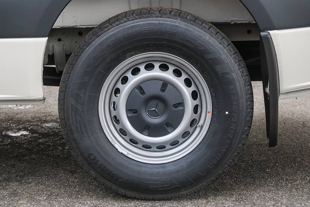 Thumbnail: 2025 Mercedes-Benz Sprinter - 7