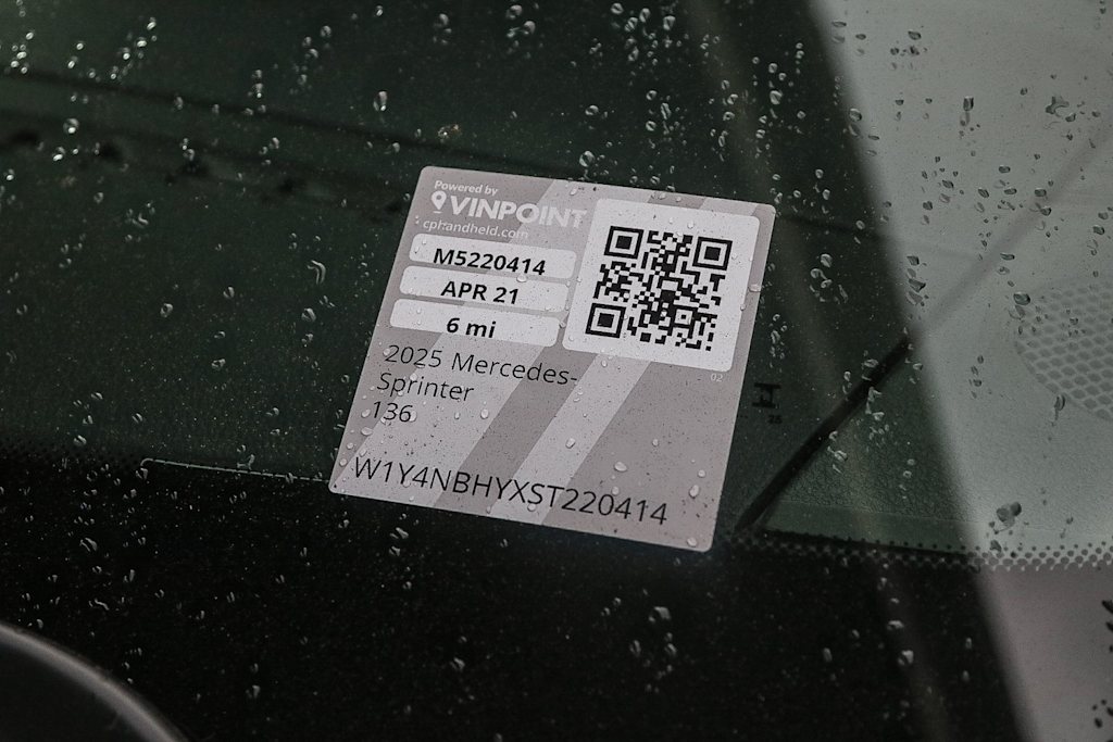 Thumbnail: 2025 Mercedes-Benz Sprinter - 14