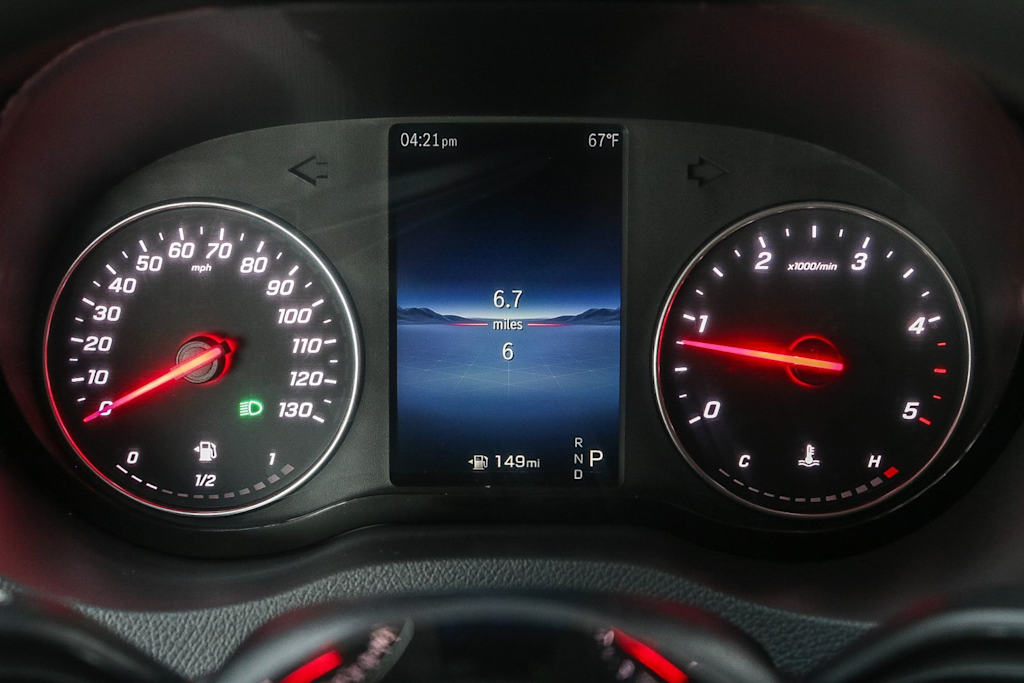 Thumbnail: 2025 Mercedes-Benz Sprinter - 13