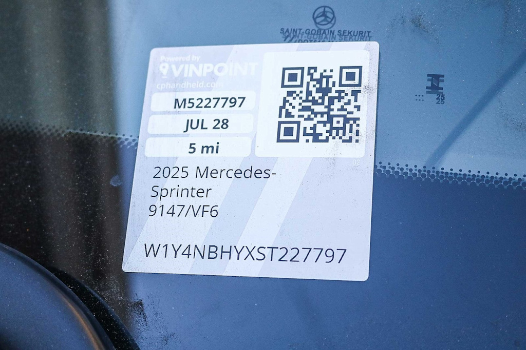 Thumbnail: 2025 Mercedes-Benz Sprinter - 27