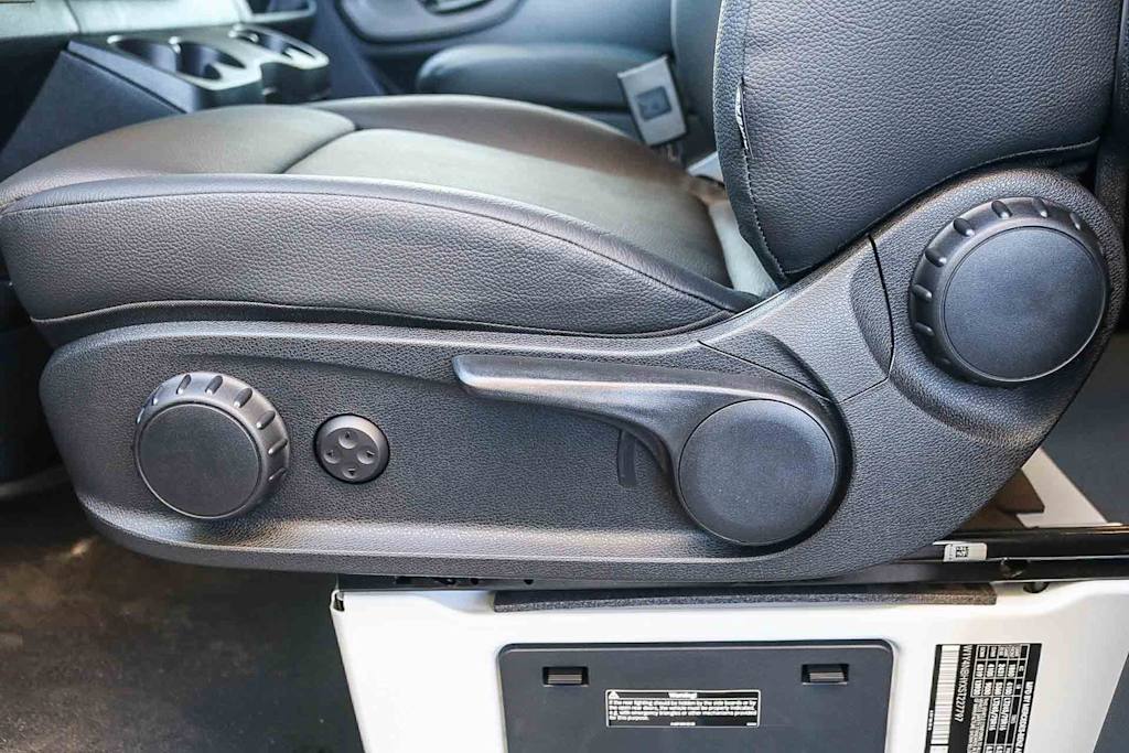 Thumbnail: 2025 Mercedes-Benz Sprinter - 23