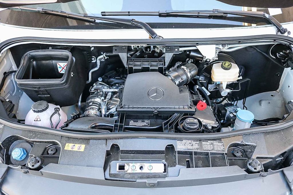 Thumbnail: 2025 Mercedes-Benz Sprinter - 8