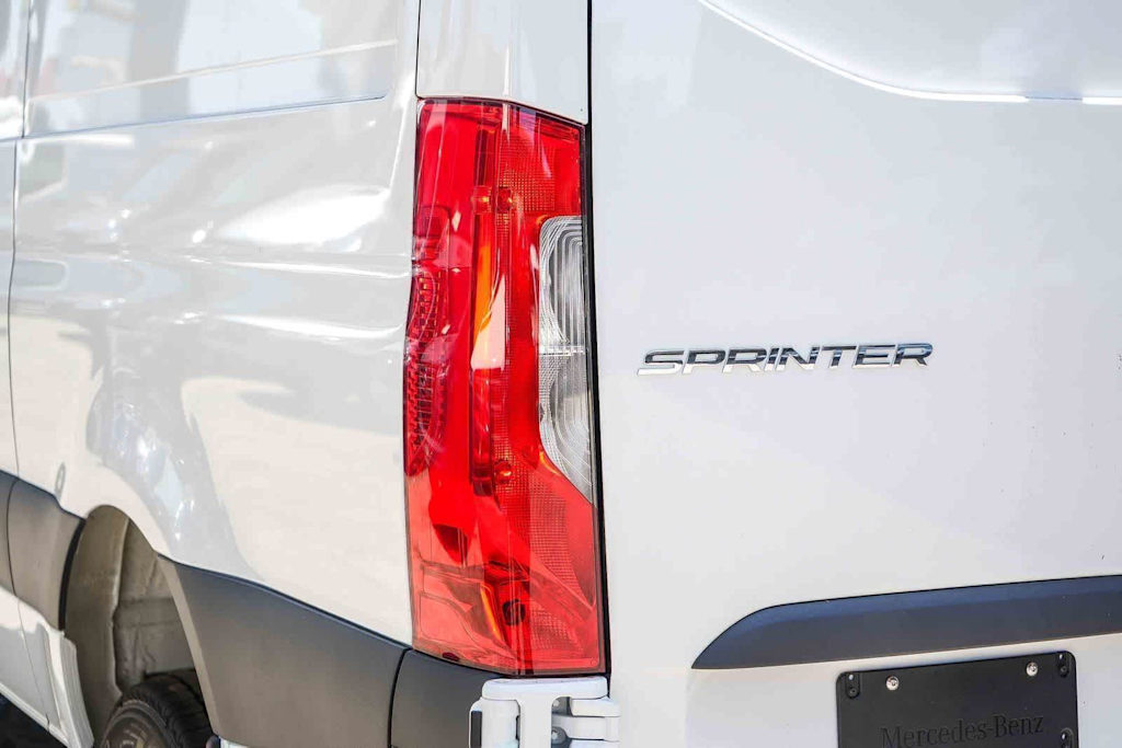 Thumbnail: 2026 Mercedes-Benz Sprinter - 6
