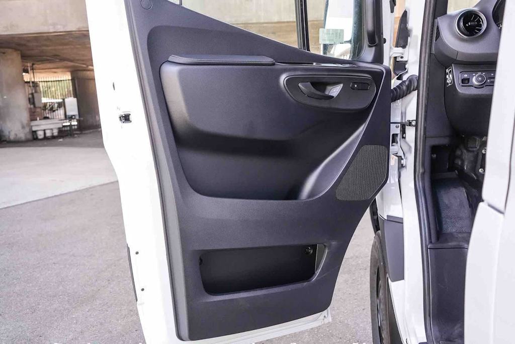Thumbnail: 2026 Mercedes-Benz Sprinter - 25