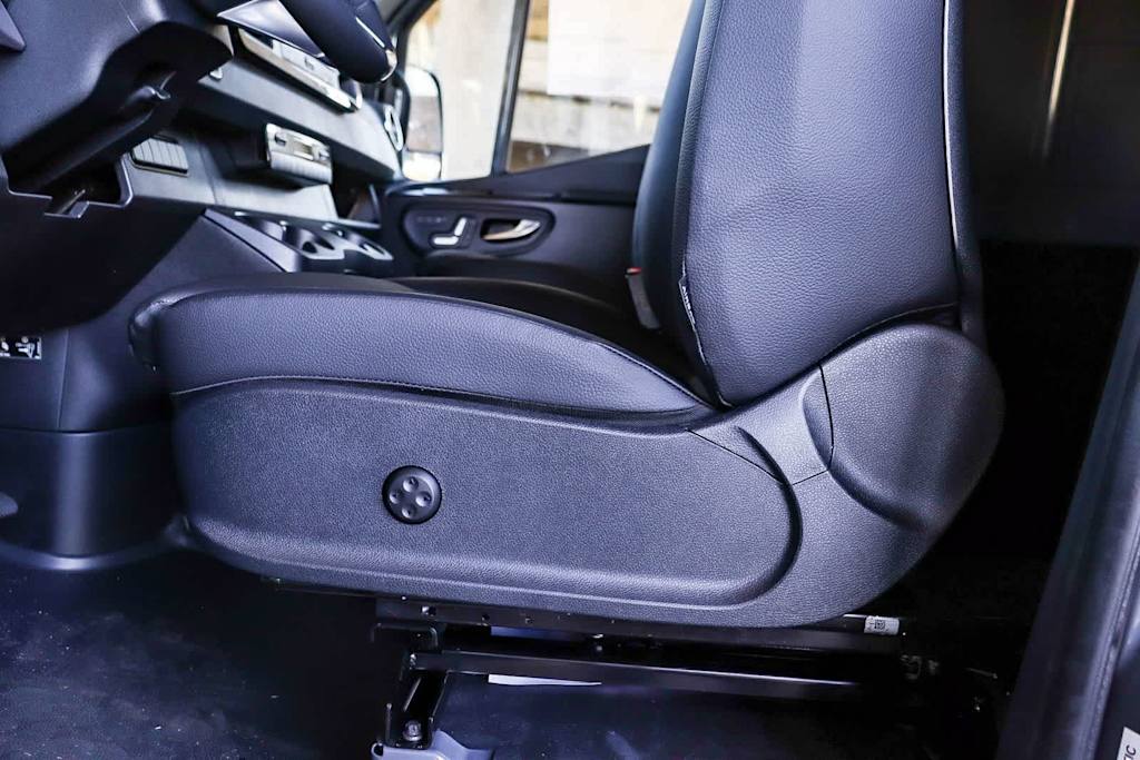 Thumbnail: 2026 Mercedes-Benz Sprinter - 24