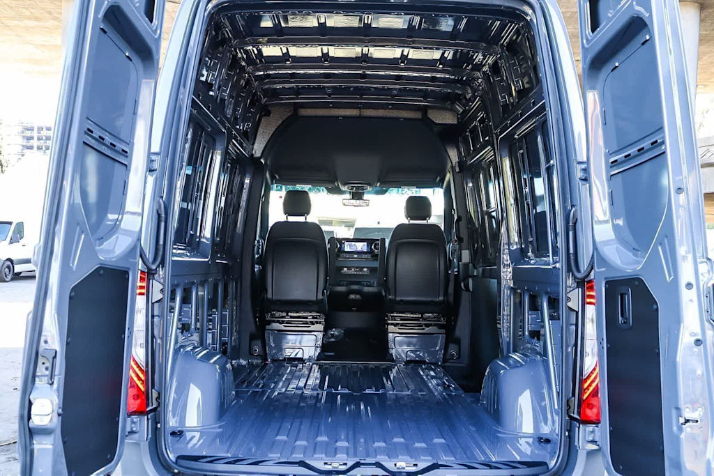 Thumbnail: 2026 Mercedes-Benz Sprinter - 12