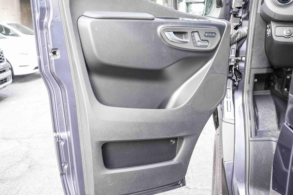 Thumbnail: 2026 Mercedes-Benz Sprinter - 22